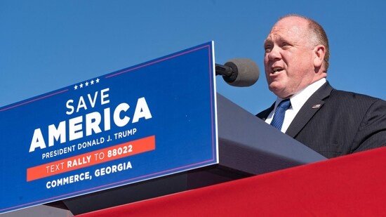 Tom Homan, Trump's border czar, issues chilling 3-word warning to Denver mayor Johnston over mass deportation