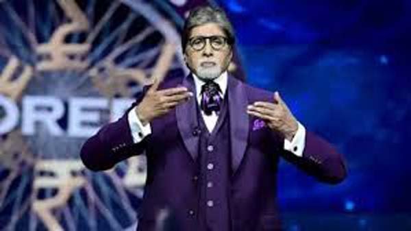 Kaun Banega Crorepati 16: Fans are awestruck by Amitabh Bachchan's fitness at 82 as he tries taekwondo kicks. Watch