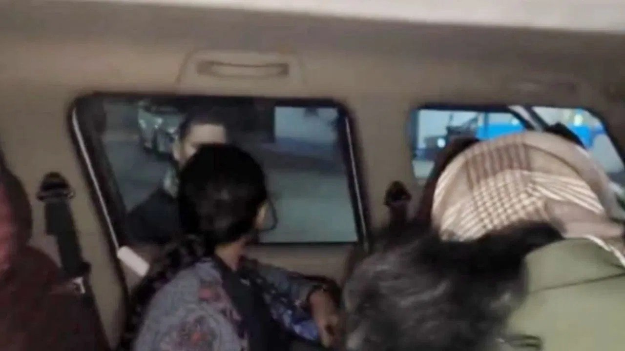 Bangladeshi Girl Escapes Persecution, Crosses Border into India; BSF Ensures Her Safety