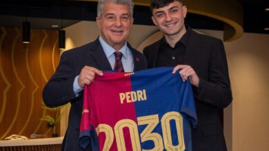 Pedri Signs