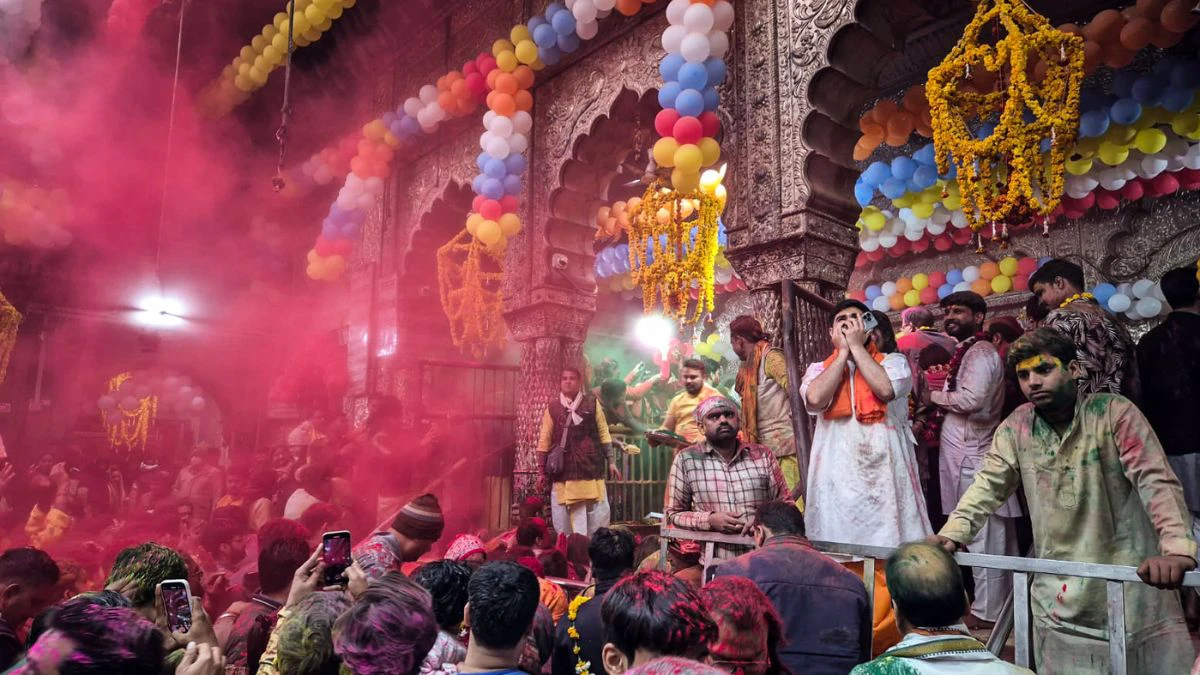 Banke Bihari Temple Holi 2025