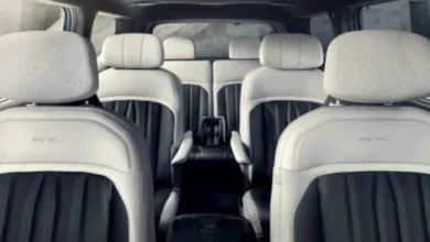 7-Seater Car